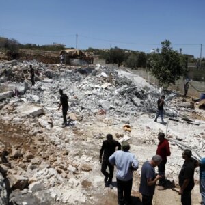 israil beytullahim ve ramallahda evleri yikti rVDsYGJK