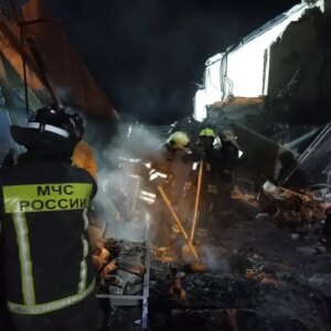 rusyada barut fabrikasi patlamasi 14 olu rqOeZvAB