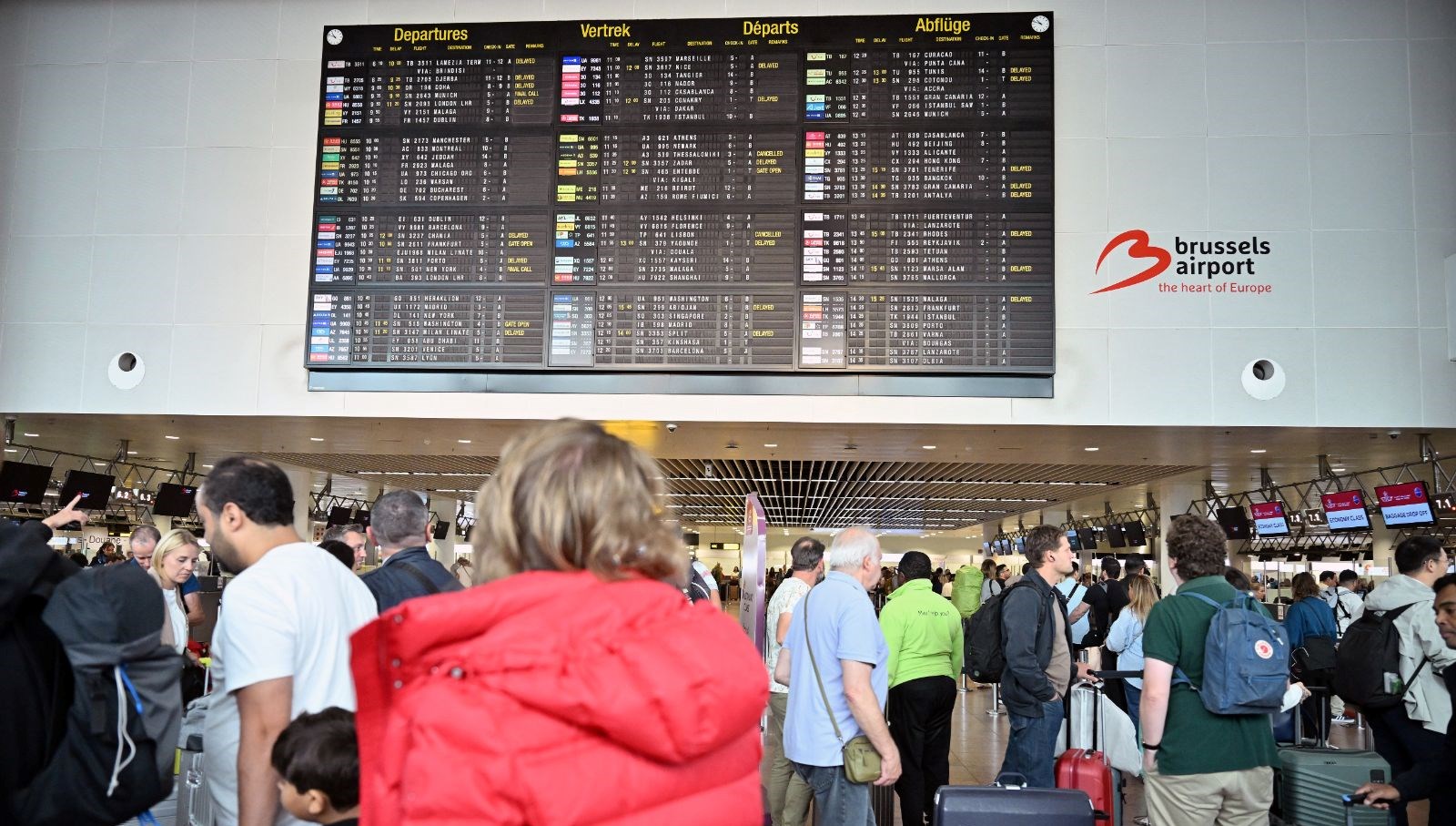 avrupa havalimanlarinda siber kaos bruksel berlin heathrowdaiptaller yasandi YKTjncxW