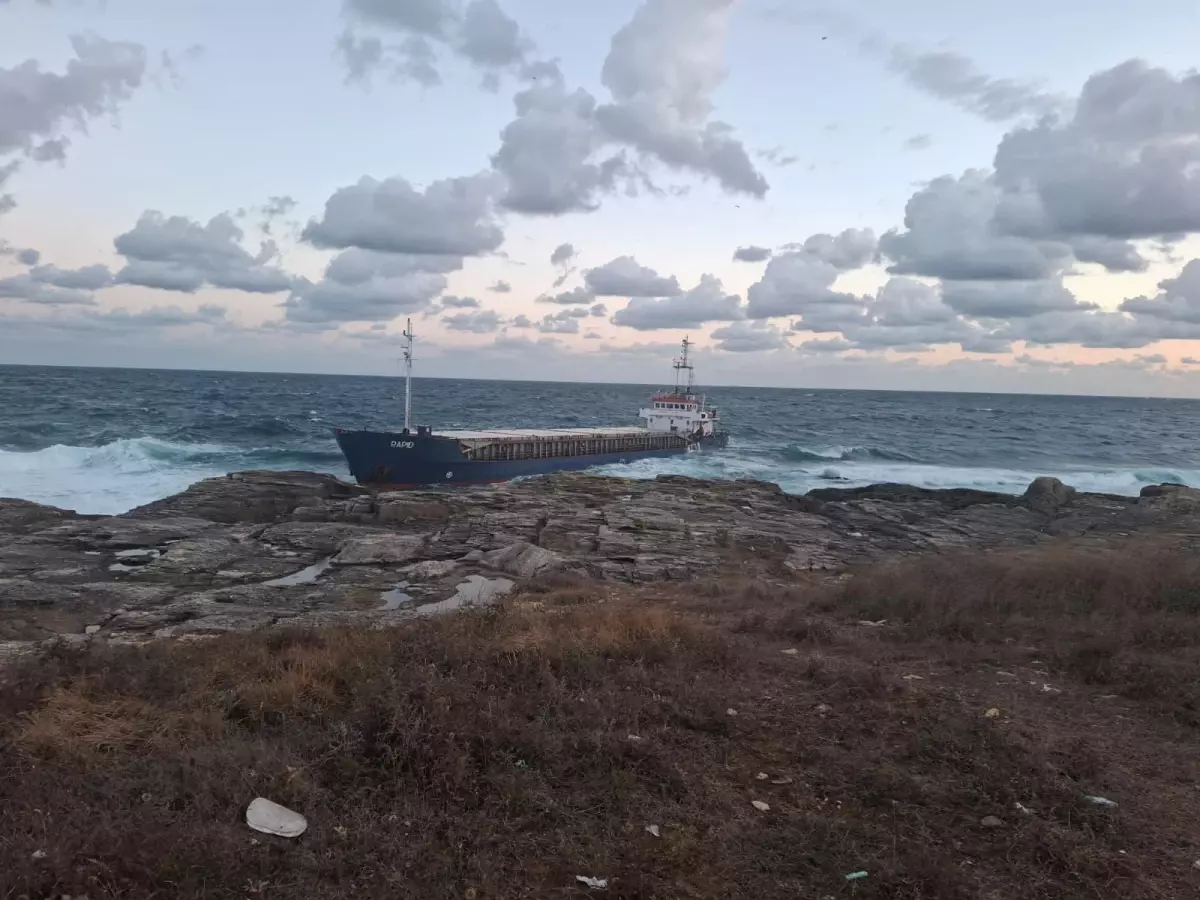 kefkende gemi karaya oturdu eFXQWVsC