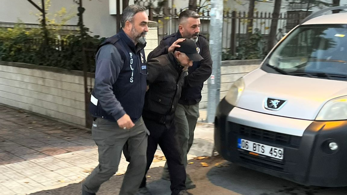 ankarada fotograflarini paylastigi kadinlarin cocuk kacirdigina dair paylasim yapan supheli yakalandi dG26DQxi.jpg