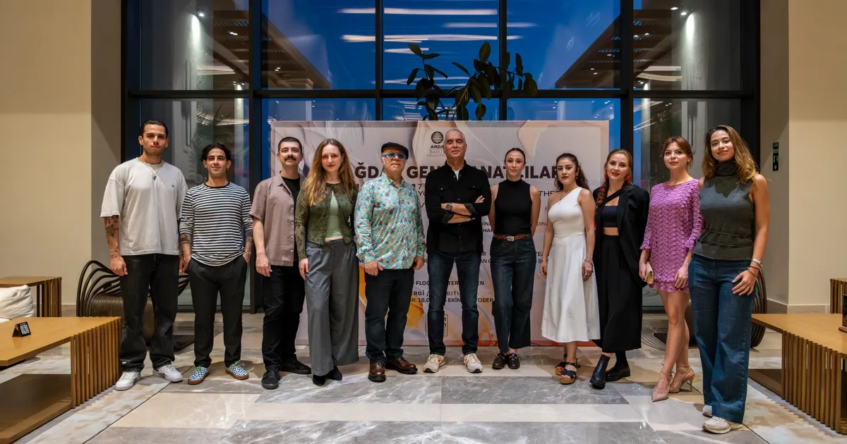 genc yetenekler ve usta sanatcilar anda barut collectionda bulustu Mm2CqMr6.webp