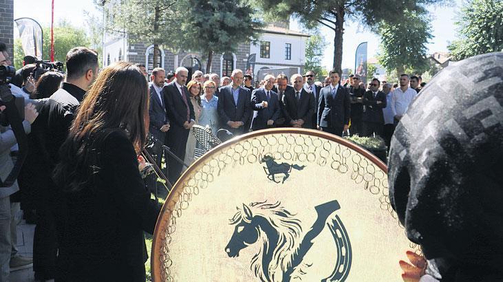 mezopotamyanin sanat soleni 7Py1S1Vv.jpg