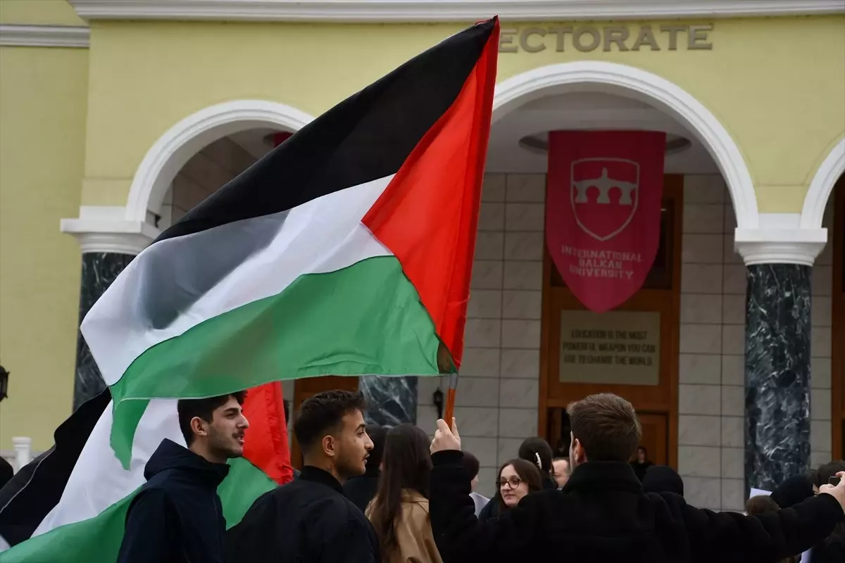 uskupte gazzede soykirima tepki gosterisi NQmgTZ54