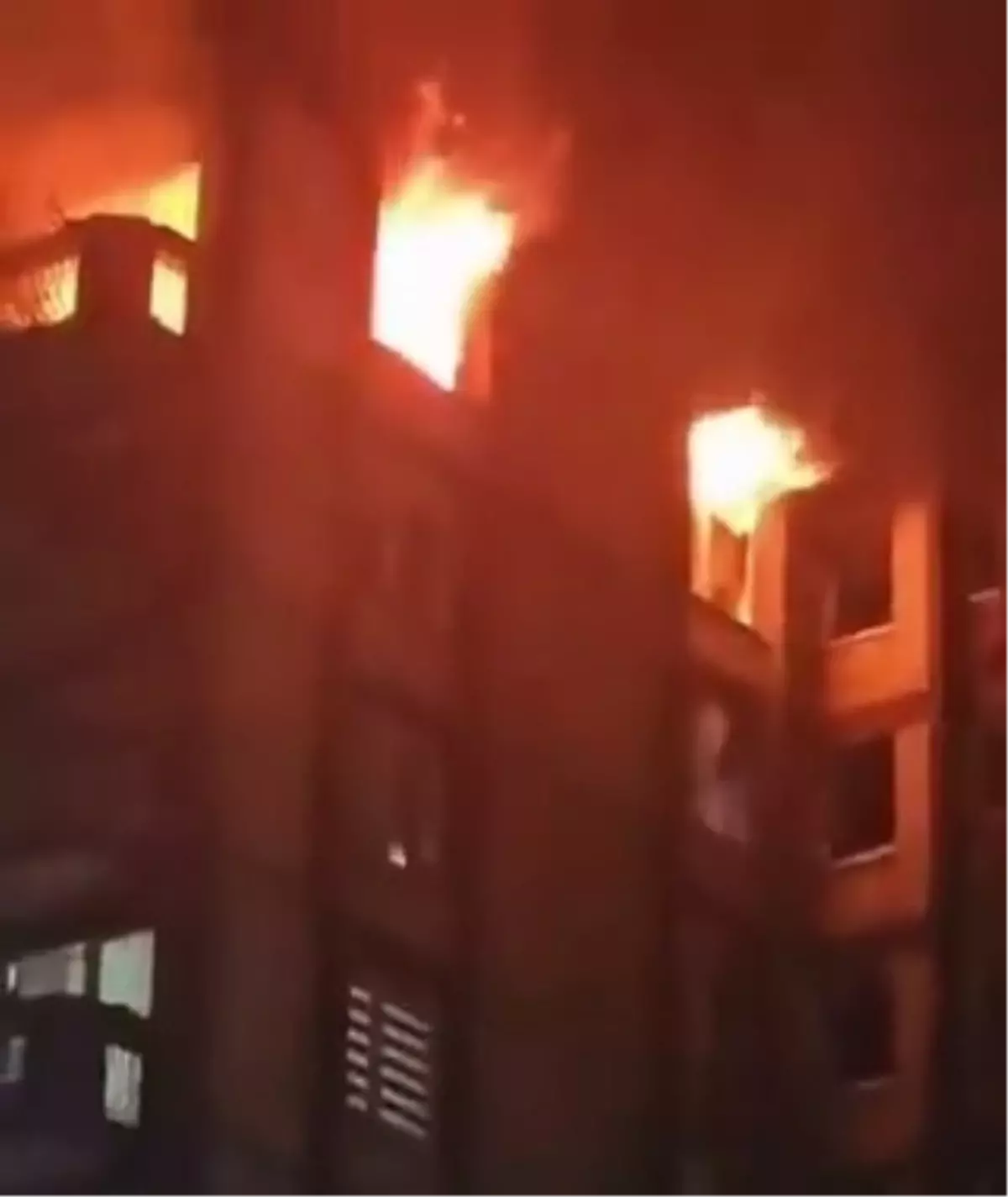 tuzla huzurevinde yangin 10 olu 20 yarali gHYE65W2.jpg